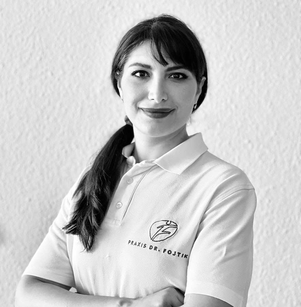 Zeinab Fojtik – Angestellte Assistenzärztin in Weiterbildung für Orthopädie und Unfallchirurgie, tätig für die Abteilung Infiniglow
